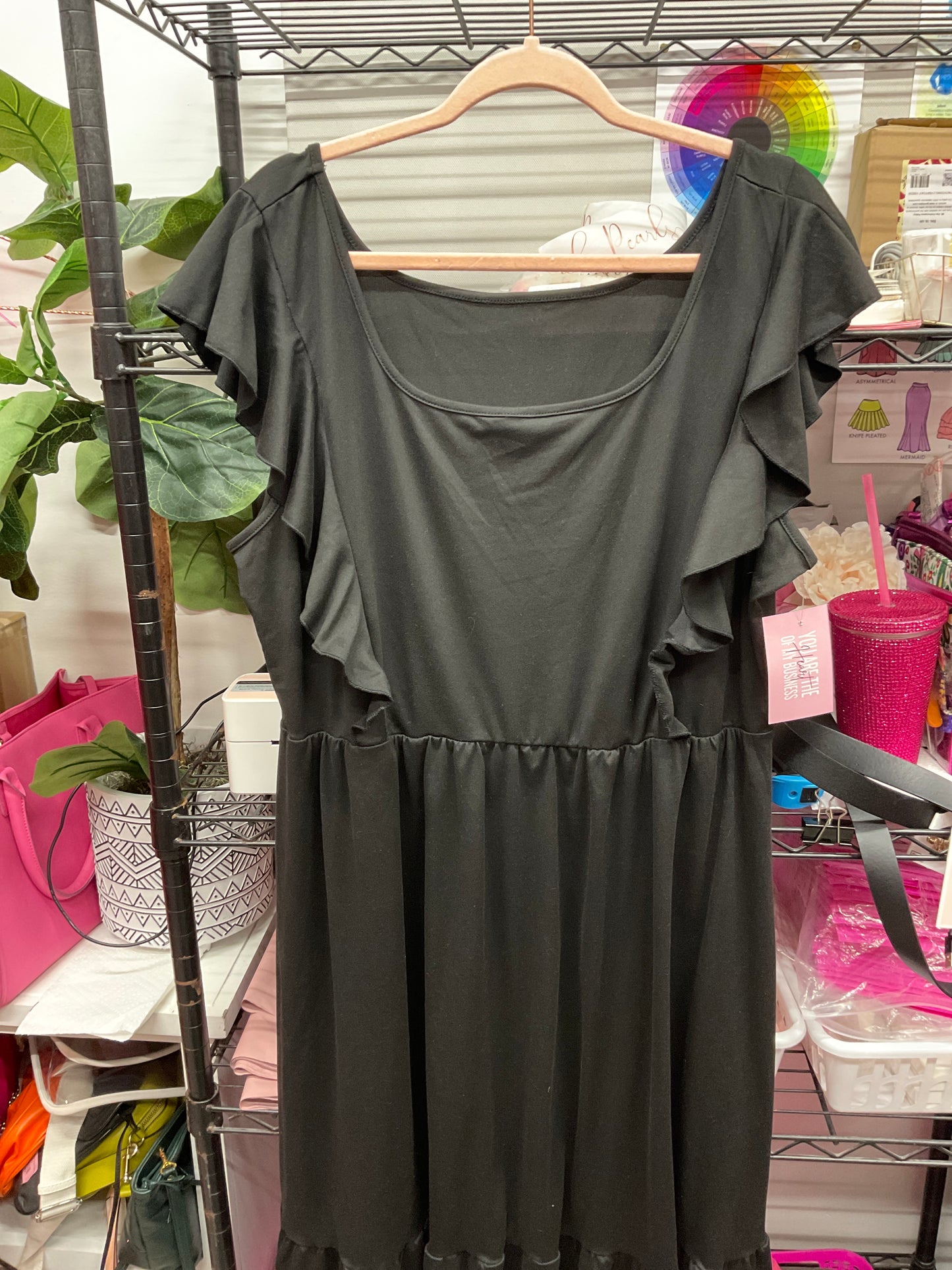 10/29 Lady Black Midi Ruffle Dress Sz 20/22