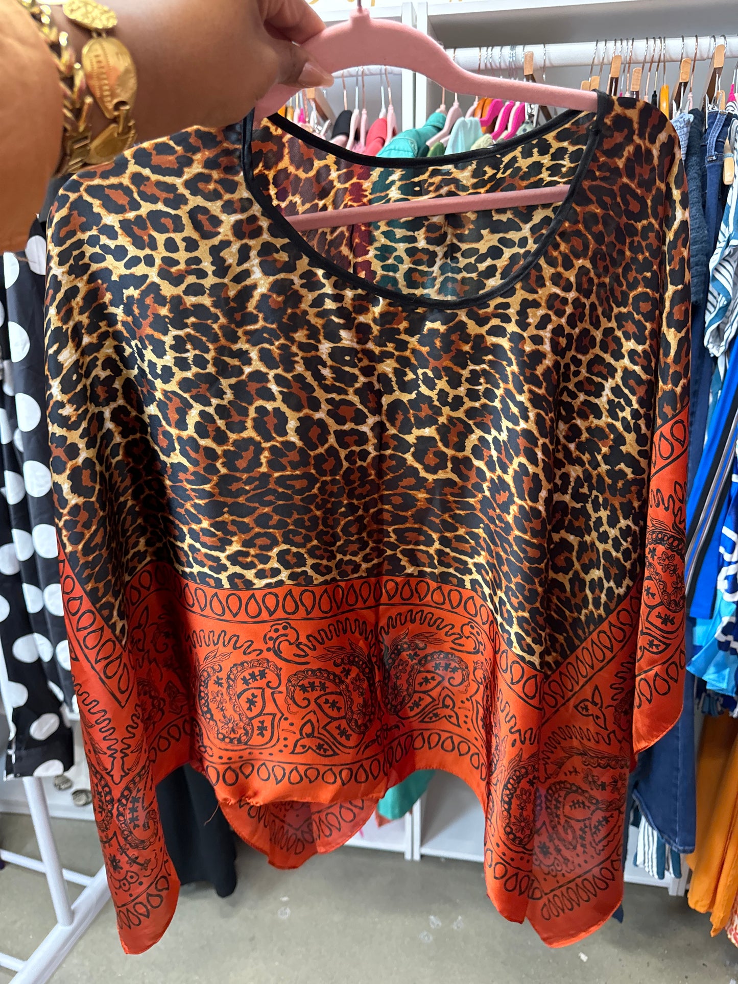 Lady Animal Print Pull over