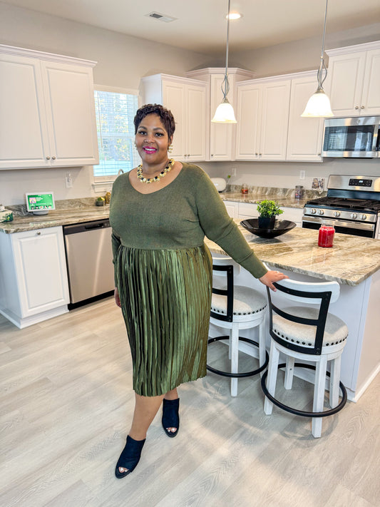 Lady Elegant in Green Sweater Dress